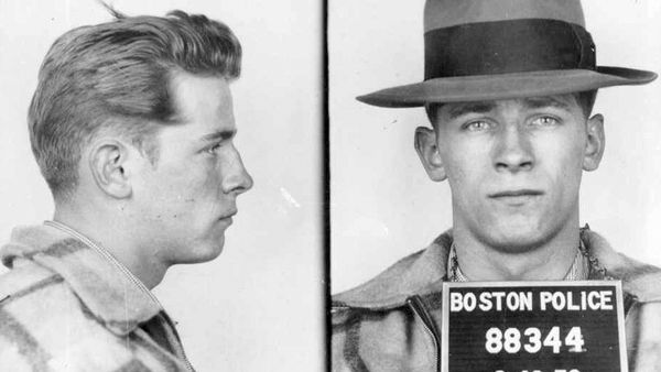 Bloody Boston - A Mob is Born