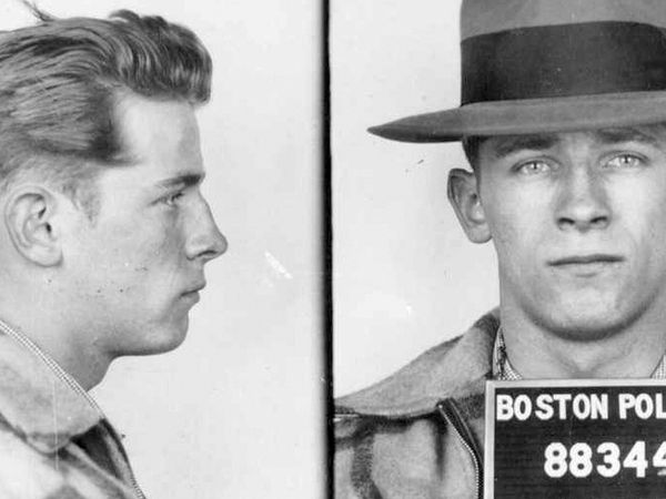 Bloody Boston - A Mob is Born