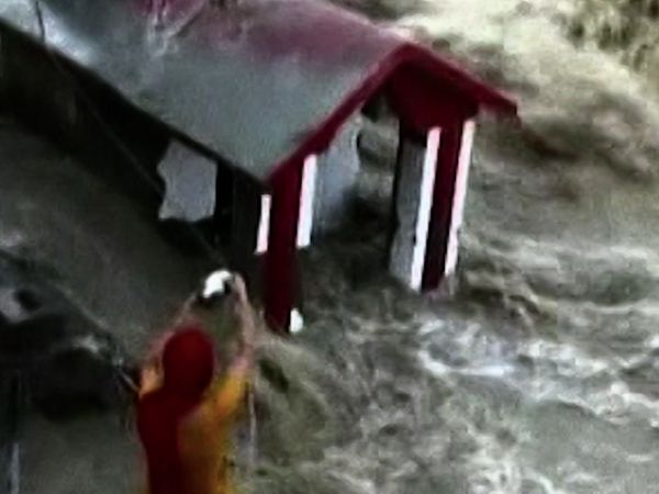 Horas Desesperadas - Inundaciones