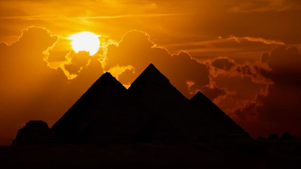 Ancient Engineering - Secrets of the Pyramids