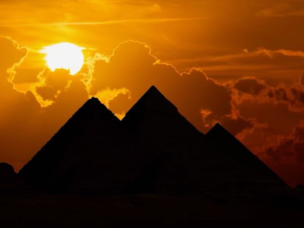 Ancient Engineering - Secrets of the Pyramids