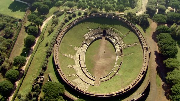 Ancient Engineering - Earliest Arenas: The Colosseum