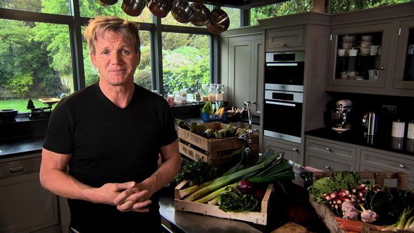 Gordon Ramsay's Ultimate Cookery Course - Stress Free Cooking