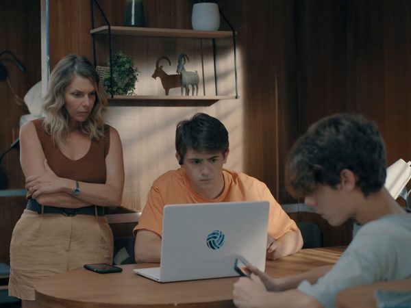 Nickelodeon's Spyders - El Plan