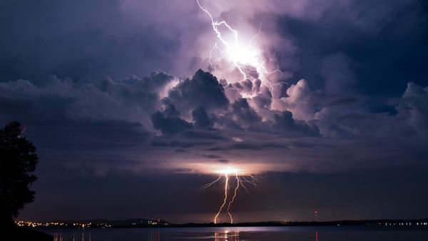 Pronóstico Fatal - Relámpago