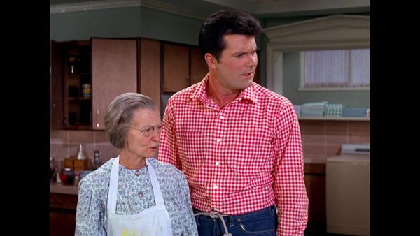 The Beverly Hillbillies - That Old Black Magic