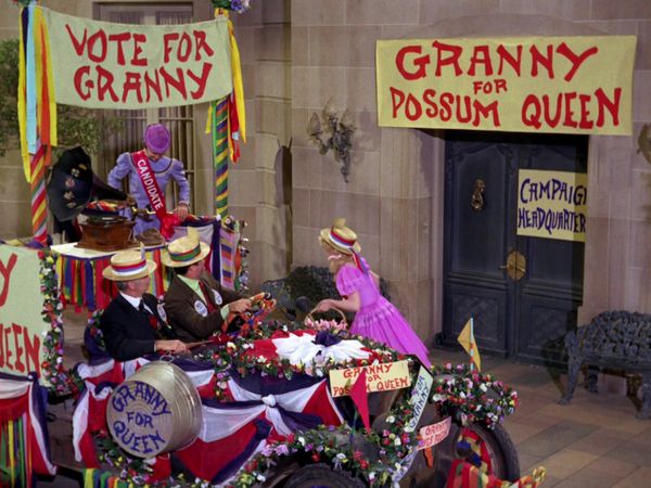 The Beverly Hillbillies - Possum Day Parade