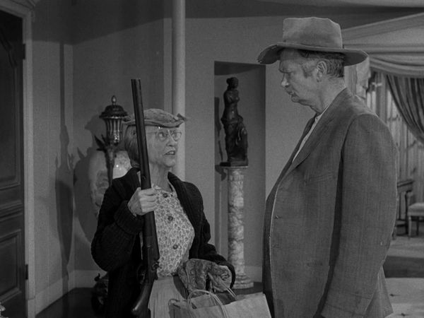 The Beverly Hillbillies - Drysdale's Dog Days