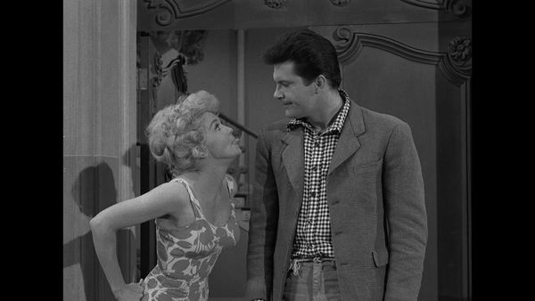The Beverly Hillbillies - Double Naught Jethro