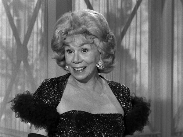The Beverly Hillbillies - Jed Cuts The Family Tree