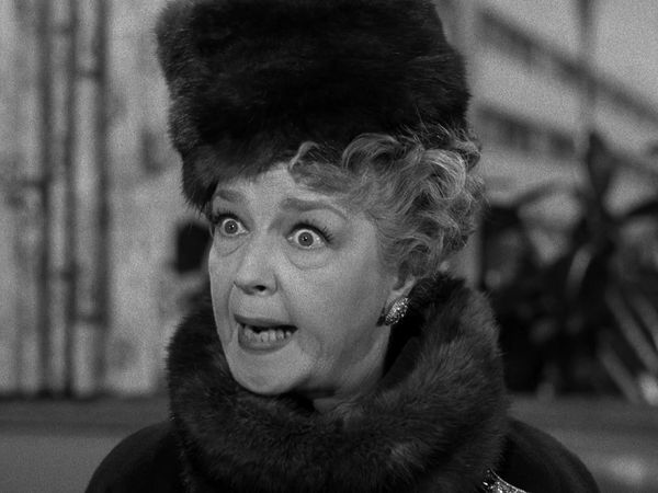 The Beverly Hillbillies - Another Neighbor