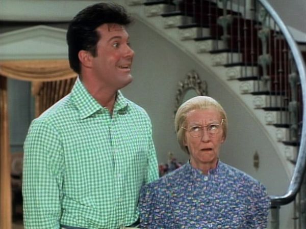 The Beverly Hillbillies - Housekeeper