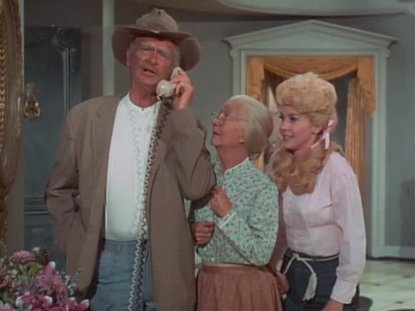 The Beverly Hillbillies - The Pollution Solution