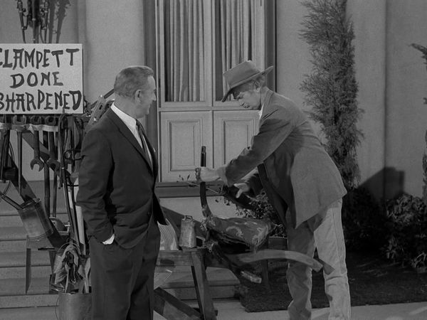The Beverly Hillbillies - The Big Bank Battle