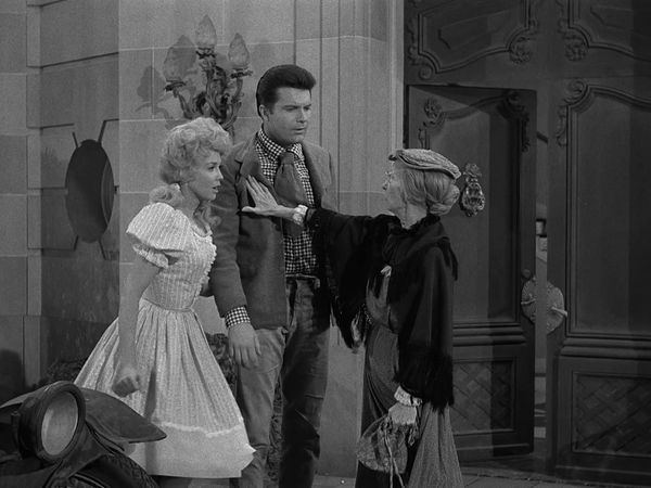 The Beverly Hillbillies - Jed's Temptation