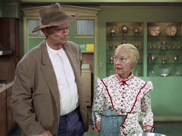 The Beverly Hillbillies - The Gypsy's Warning