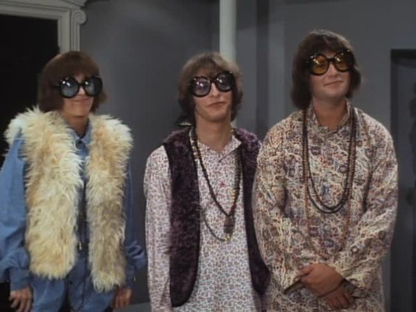 The Beverly Hillbillies - Back to the Hills