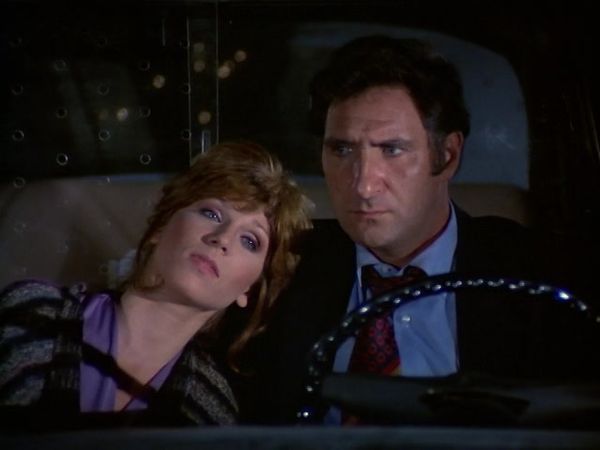 Taxi - Nardo Loses Her Marbles