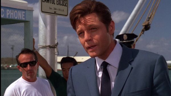 Hawaii Five-0 - Twenty-Four Karat Kill