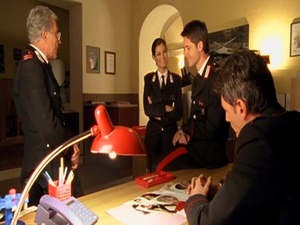 Carabinieri - Cuori solitari