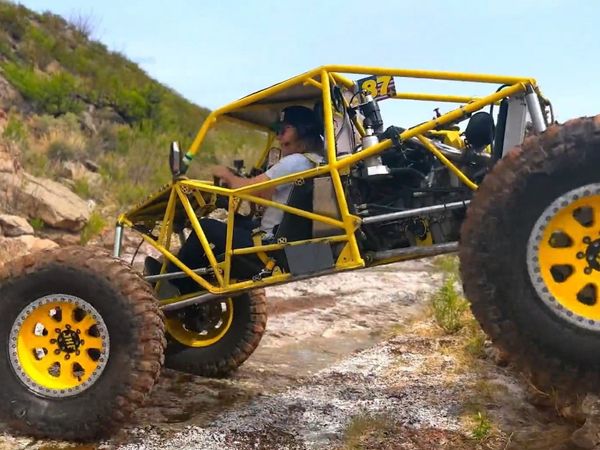 Big Kenny's Crank It Up Garage - Rock Crawler