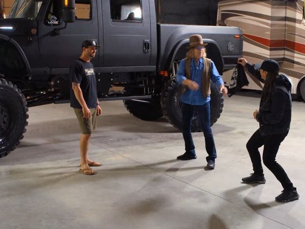 Big Kenny's Crank It Up Garage - MRAP