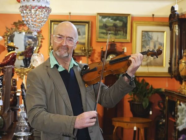 Antiques Road Trip - David Harper and Hettie Jago, Day 3