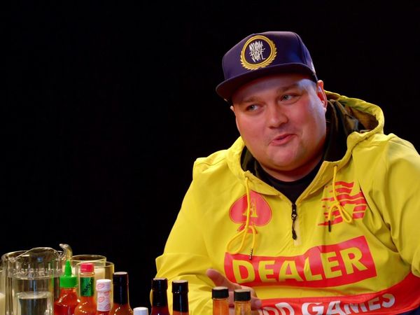 Hot Ones - Charlie Sloth Makes His Mum Proud Eating Spicy Wings
