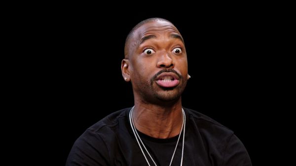 Hot Ones - Jay Pharoah Channels Keanu Reeves While Eating Spicy Wings