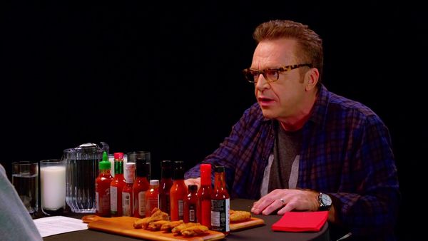 Hot Ones - Tom Arnold Melts Down While Eating Spicy Wings
