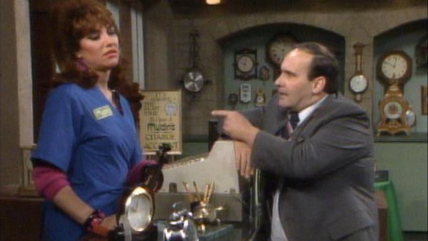 Married... With Children - Peggy Sue Got Work