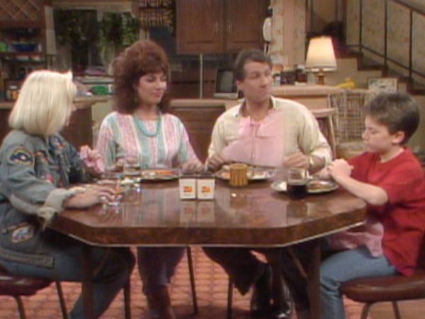 Married... With Children - But I Didn't Shoot the Deputy