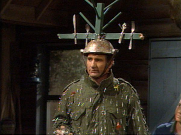 Married... With Children - The Camping Show (aka A Period Piece)