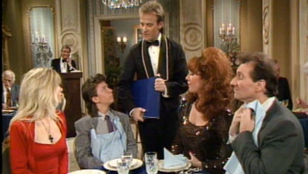 Married... With Children - Eatin' Out