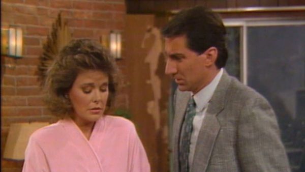 Married... With Children - Here's Lookin' at You, Kid
