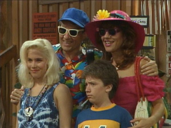 Married... With Children - Poppy's By The Tree - Pt 1