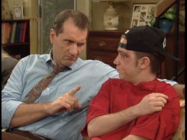 Married... With Children - The Mystery of Skull Island