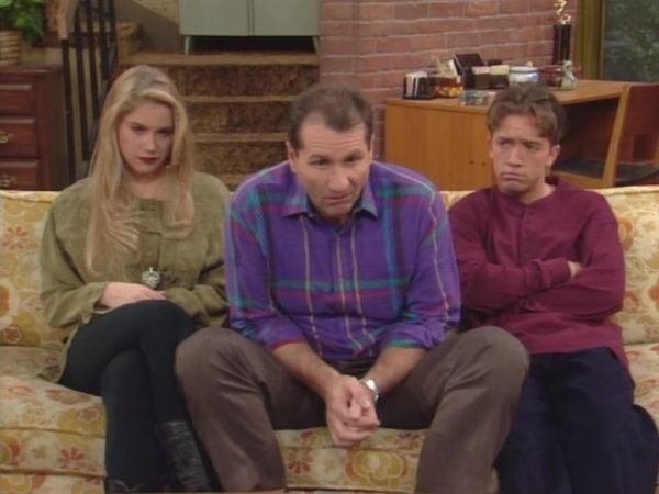 Married... With Children - Death of a Shoe Salesman