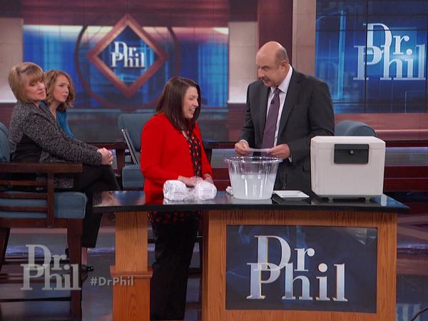 Dr. Phil - A Catfish Investigation: What's Inside Lois's Safe? Pt.2