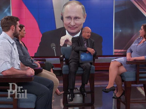 Dr. Phil - My Mom Is Homeless And Believes She Is Engaged To Putin