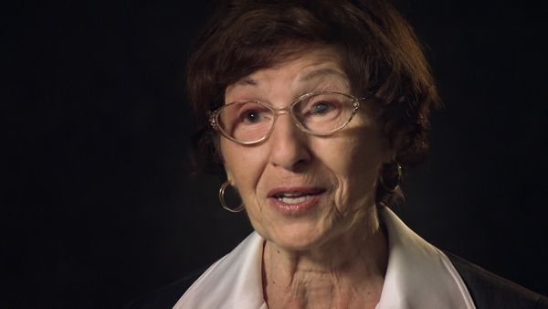 War Story - Bomb Girls Remember