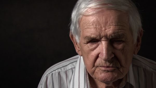 War Story - Out of the Clouds: Paras in Normandy
