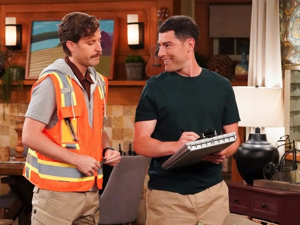 The Neighborhood - Welcome Back to the Neighborhood (S5E1)