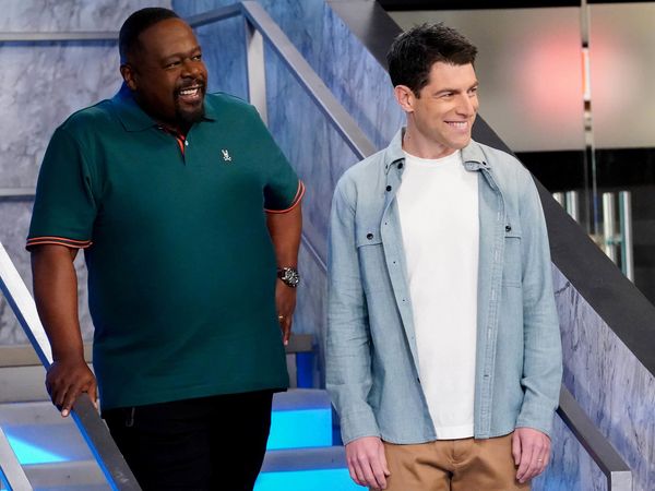 The Neighborhood - Welcome to the Opening Night
