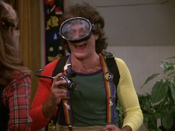 Mork & Mindy - Mork Gets Mindy-itis