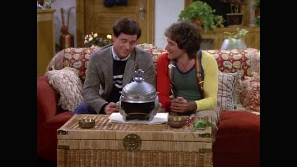Mork & Mindy - Mork Goes Public