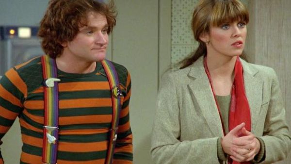 Mork & Mindy - Mindy Gets The Job