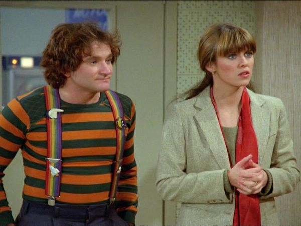 Mork & Mindy - Mindy Gets The Job