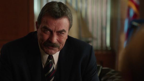 Blue Bloods, en español - Poder absoluto