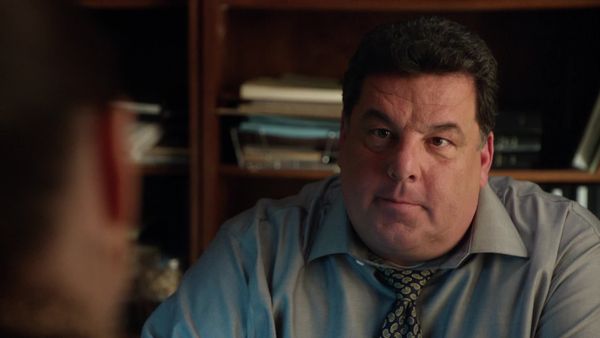 Blue Bloods, en español - Amigos en necesidad